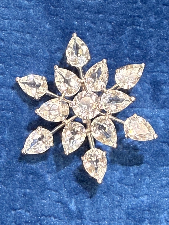 Unbranded Jewelry - Designer 925 Sterling Silver Cubic Zirconia CZ Floral Snowflake Brooch Pendant